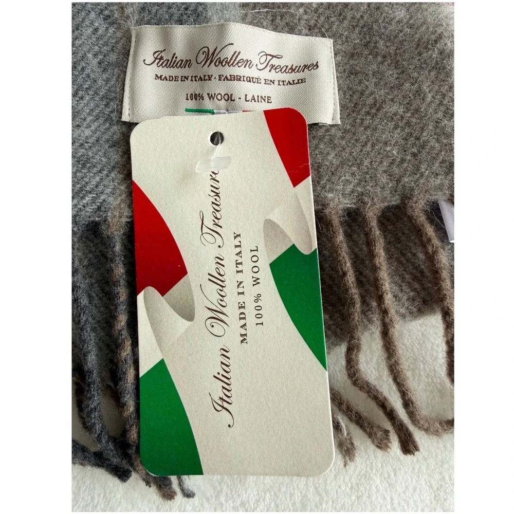 NWT Italian Woolen Treasures 100% Wool Scarf Gray Red Stripes Fringe Unisex